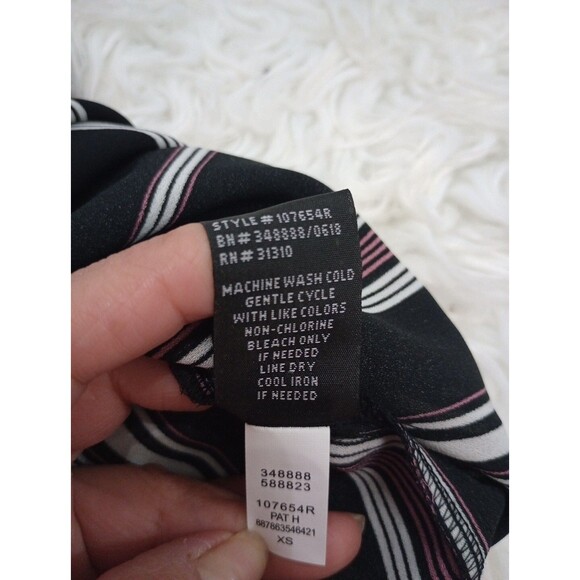 IZ Byer-Ladies Blouse-Black/White/pink striped V-Neck 3/4 Sleeve-w/Button SizeXS - Picture 10 of 12